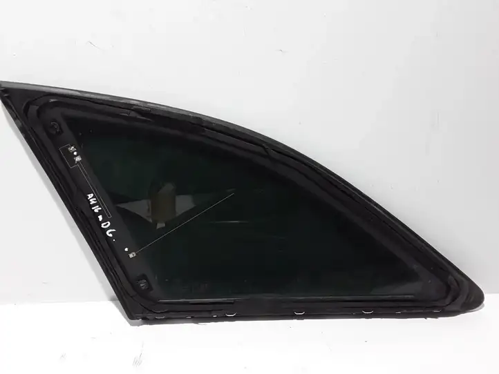 Audi A4 S4 B9 (2015 - 2019) 8W9845298C Заднее боковое стекло — фото 2
