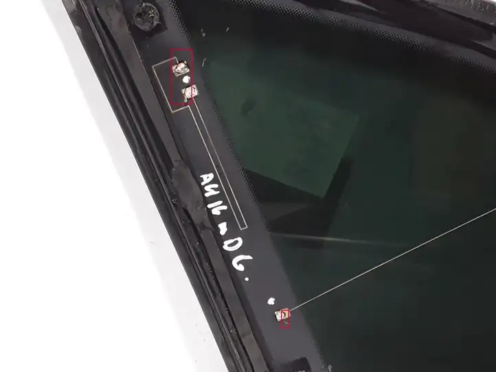 Audi A4 S4 B9 (2015 - 2019) 8W9845298C Заднее боковое стекло — фото 3