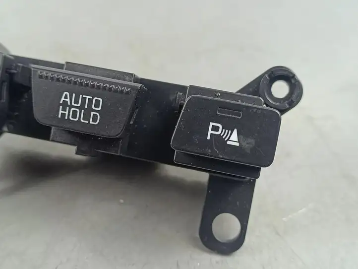 Kia EV6 (2021 - ) 93310CV000 Включатель AUTO HOLD — фото 2
