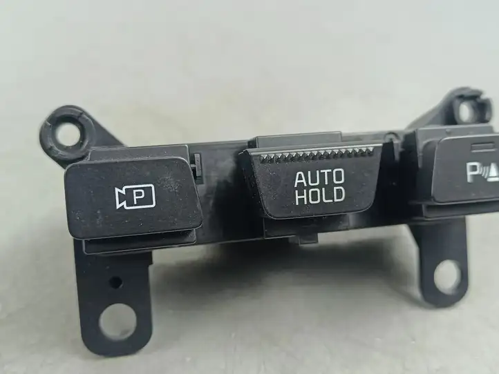Kia EV6 (2021 - ) 93310CV000 Включатель AUTO HOLD — фото 3