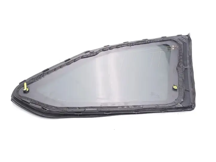 BMW 5 G30 G31 (2016 - ) 7387467 Заднее боковое стекло — фото 5