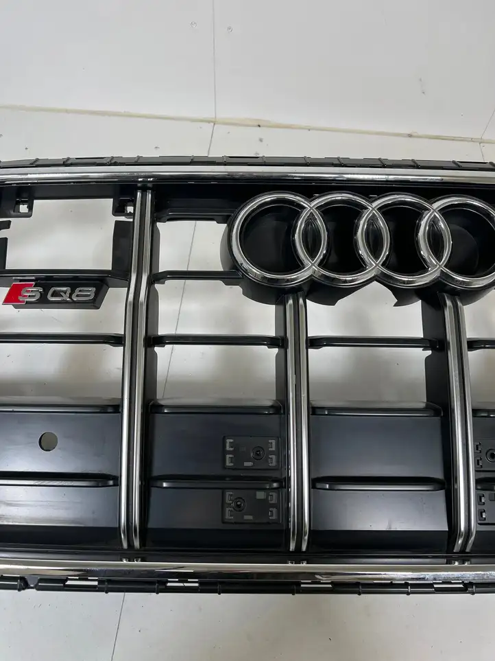 Audi Q8 (2018 - ) 4M8853651 Передняя решетка — фото 4
