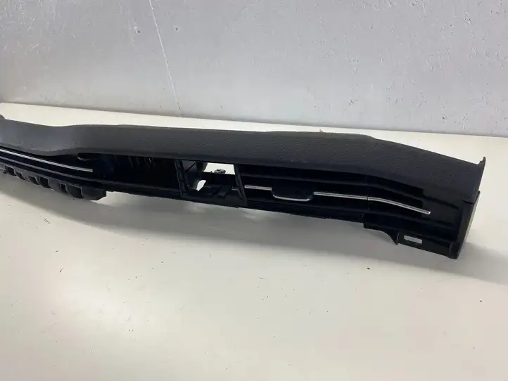 Volkswagen Golf VIII (2019 - ) 51751138 Боковой воздушный дефлектор — фото 2
