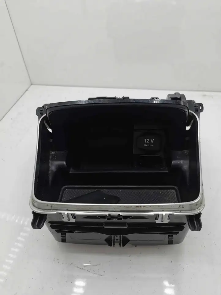 Mercedes-Benz E W213 (2016 - ) A2136802607 Задняя пепельница — фото 2