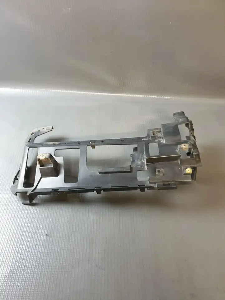 Peugeot Traveller (2016 - ) 9810782980 Кронштейн заднего бампера — фото 1