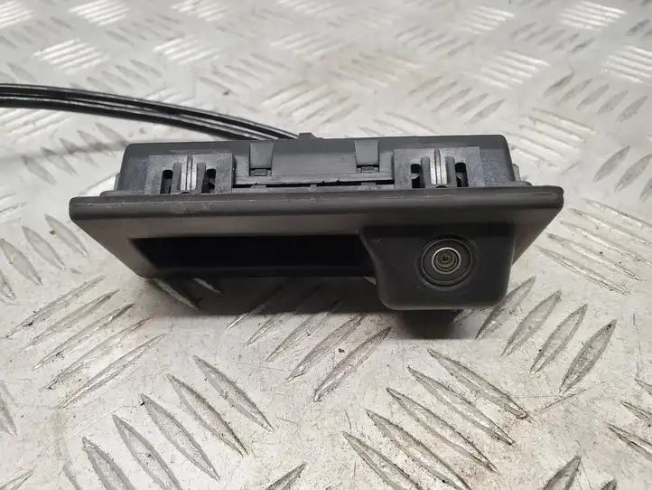 Audi A4 S4 B9 (2015 - 2019) 3V0827566L Ручка багажника с камерой — фото 4