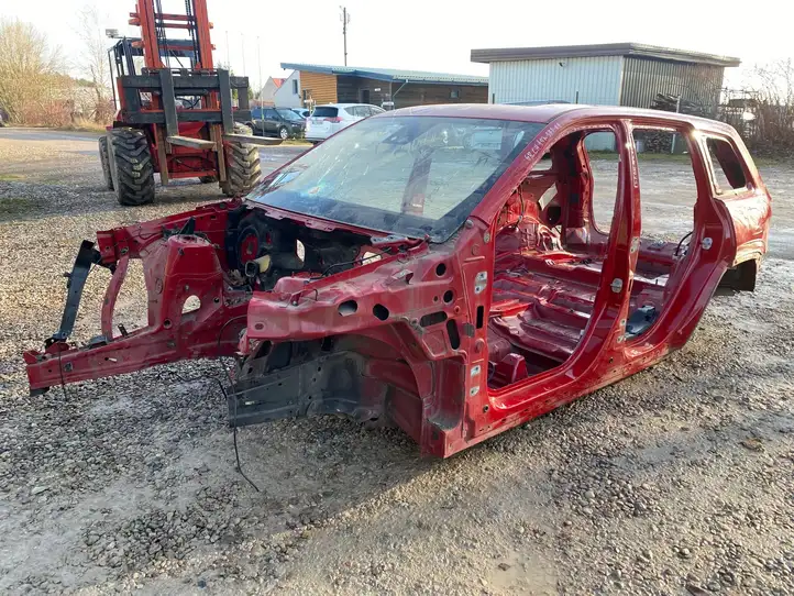 Jeep Grand Cherokee (2010 - 2021) Кузов — фото 1