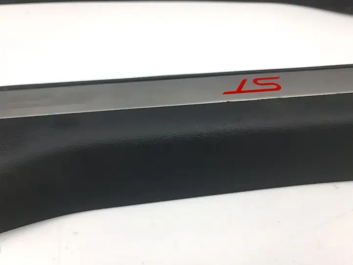 Ford Kuga III (2020 - ) LV4BS13200A Внутренняя отделка переднего порога — фото 21