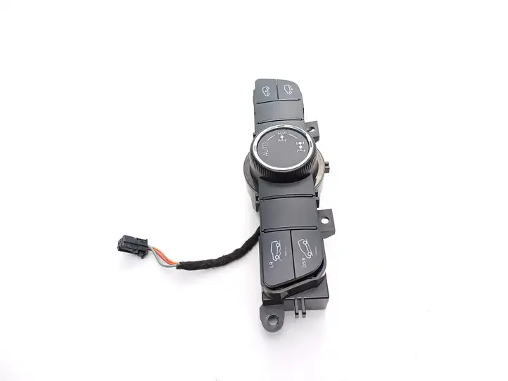 Mercedes-Benz GL X164 (2006 - 2012) A1648707210 Включатель блокировки дифференциалов — фото 5
