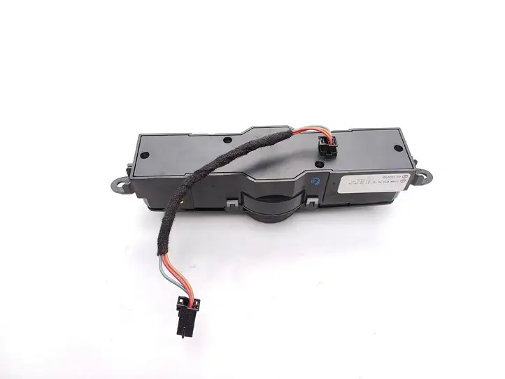 Mercedes-Benz GL X164 (2006 - 2012) A1648707210 Включатель блокировки дифференциалов — фото 6