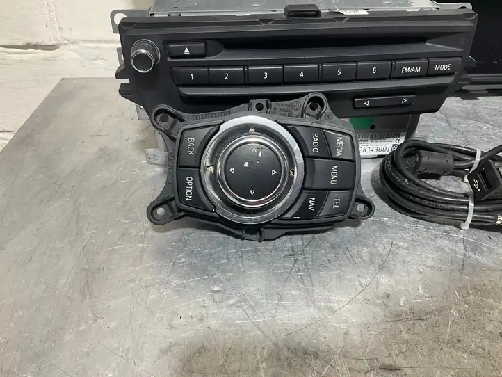 BMW 3 E90 E91 (2005 - 2012) 928343001 Магнитола / мультимедийная система — фото 14