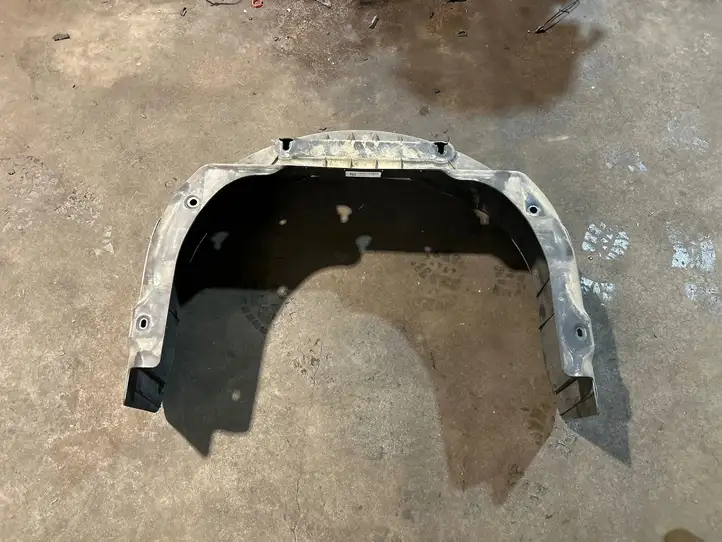 Jeep Grand Cherokee WL (2021 - ) 68477668AD Обшивка ниши запасного колеса — фото 1