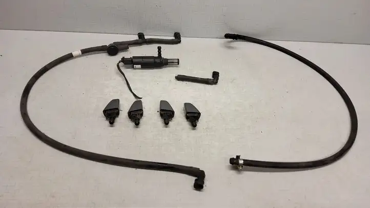 BMW X3 E83 (2003 - 2010) 837743003 Насос омывателя фар — фото 16
