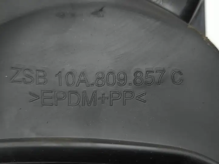 Volkswagen ID.3 (2019 - ) 10A809857C Крышка зарядного разъема — фото 9