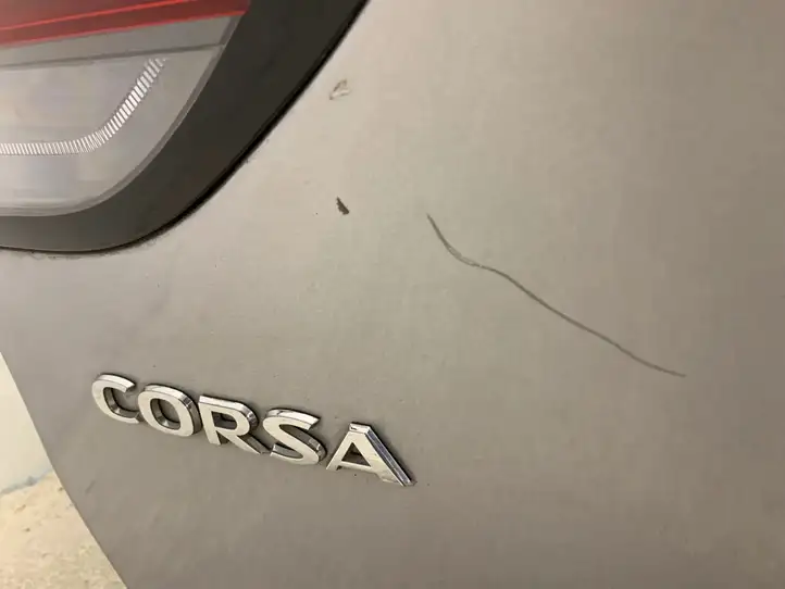 Opel Corsa D (2006 - 2010) 39181161 Крышка багажника — фото 8