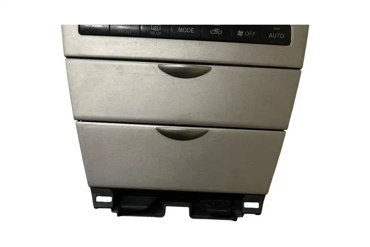 Toyota Corolla E120 E130 (2000 - 2004) 5593013060 Центральная консоль — фото 4