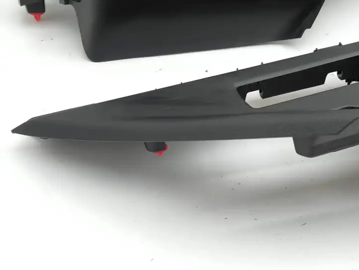 Toyota Corolla E210 E21 (2018 - ) 6473302120 Держатель шторки — фото 3