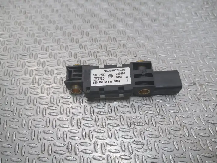 Audi A6 S6 C5 4B (1997 - 2001) 4B0959643E Датчик удара SRS — фото 1