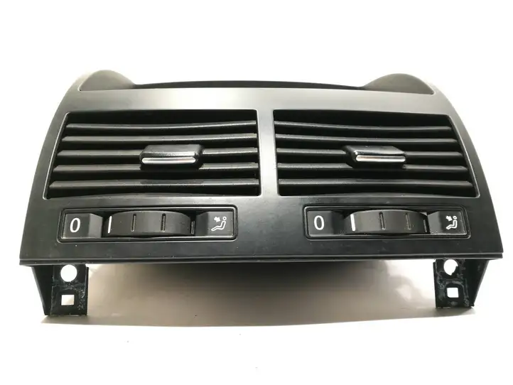 Volkswagen Touareg I (2002 - 2010) 7L6819727R Центральный воздушный дефлектор — фото 2