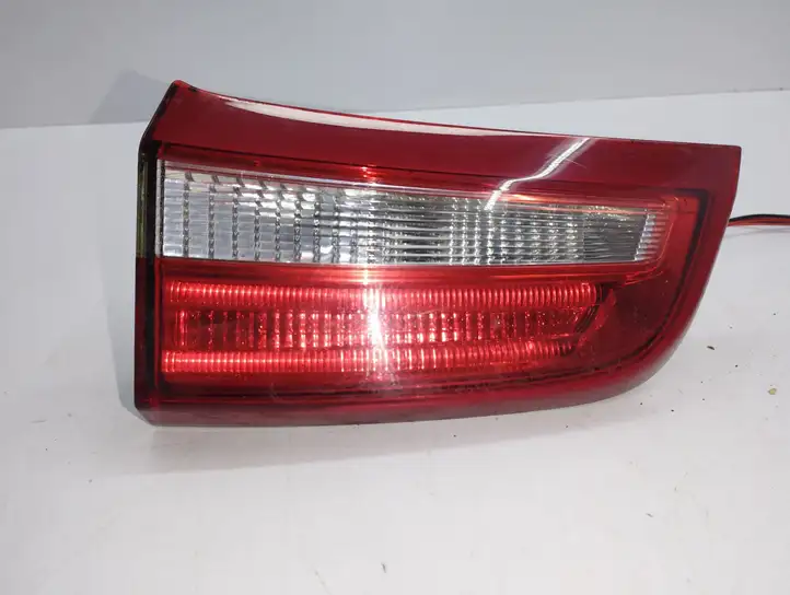 Volvo S60 (2010 - 2013) 30796272 Задний фонарь в крышке багажника — фото 1