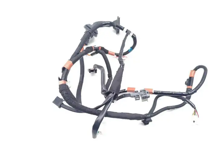 Lexus NX 300h (2017 - )  82153-78020C Проводовka,kанал для прокладки проводов