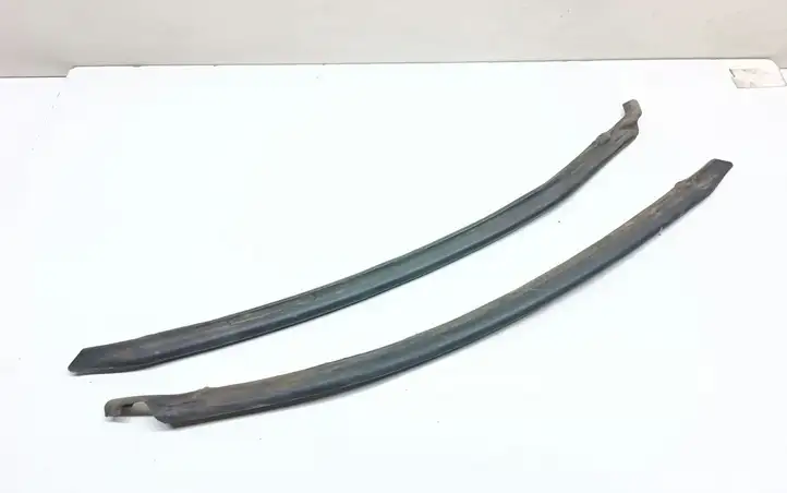 Renault Espace V (RFC) (2015 - 2019) Уплотнитель люка — фото 2