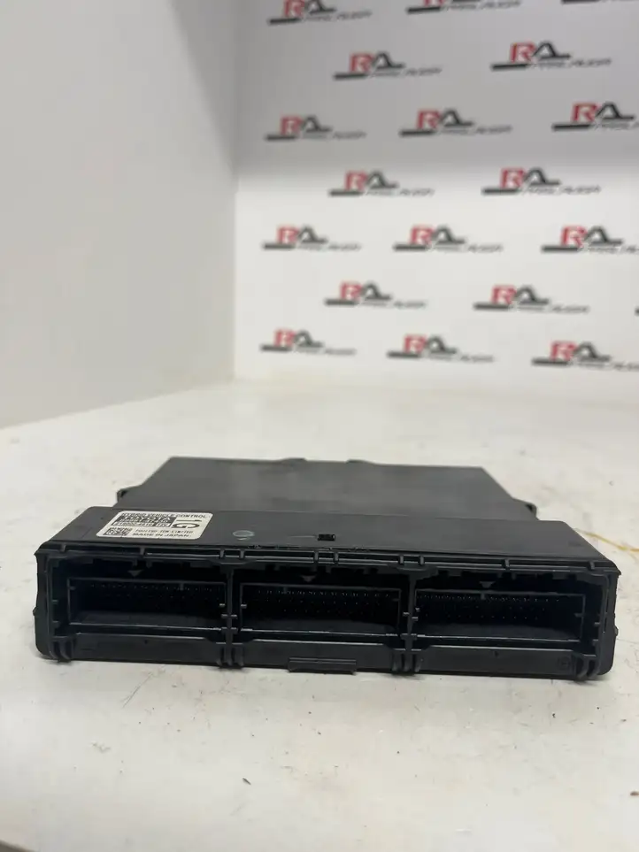 Toyota Prius Prime   8998147430 Блок управления спидометра