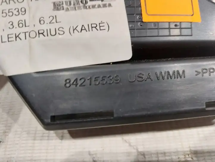 Chevrolet Camaro   84215539 Дефлектор ветра передней двери (ветровик)