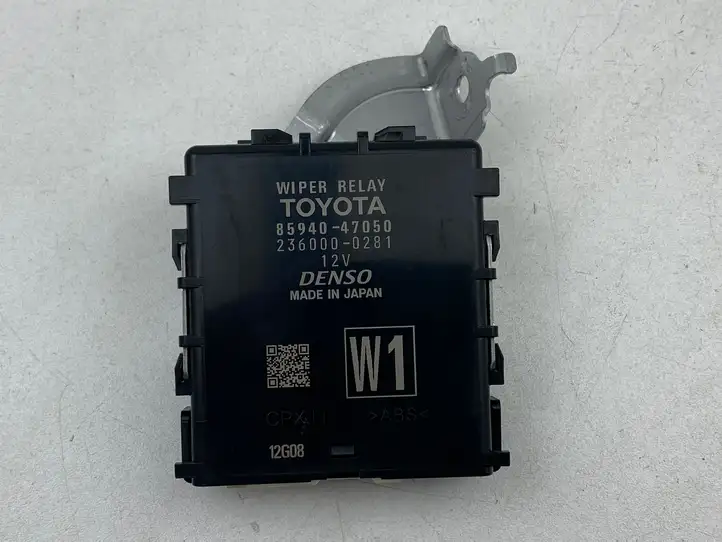 Toyota Prius xw60 (2023 - )  8594047050 Реле стеклоочистителей