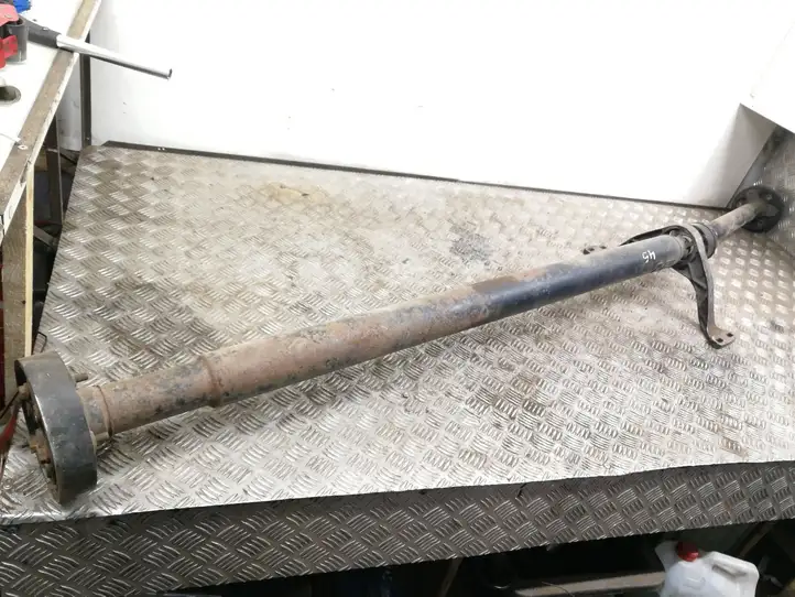 Volkswagen PASSAT B6 (2005 - 2010)   Кардан в комплекте