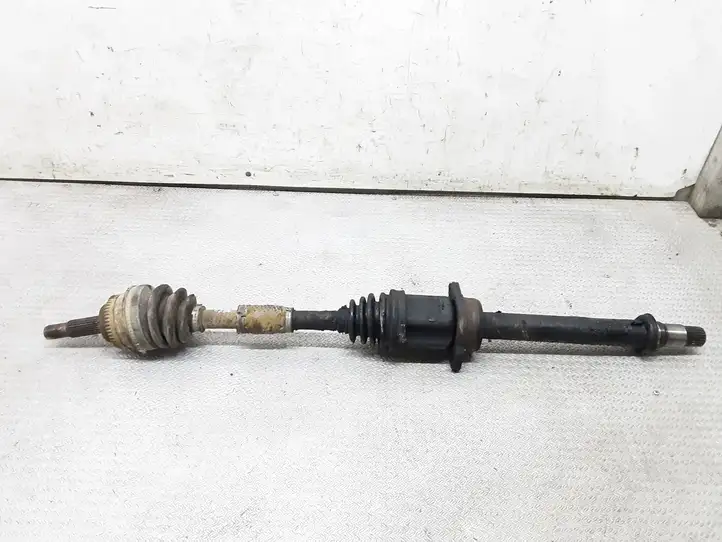 Toyota Avensis T250 (2003 - 2006)   Передняя полуось