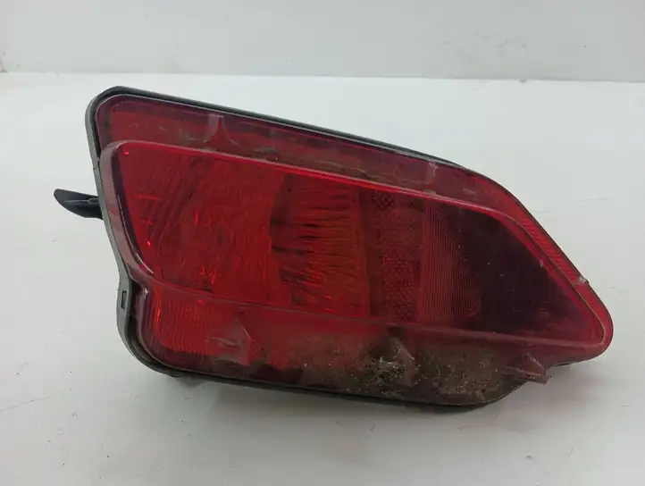 Toyota RAV 4 (XA40) (2012 - 2018) Задняя противотуманная фара — фото 1