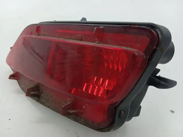 Toyota RAV 4 (XA40) (2012 - 2018) Задняя противотуманная фара — фото 2