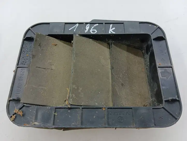 Toyota Corolla Verso AR10 (2004 - 2009) 629400F010 Вентиляционная решетка кузова — фото 2