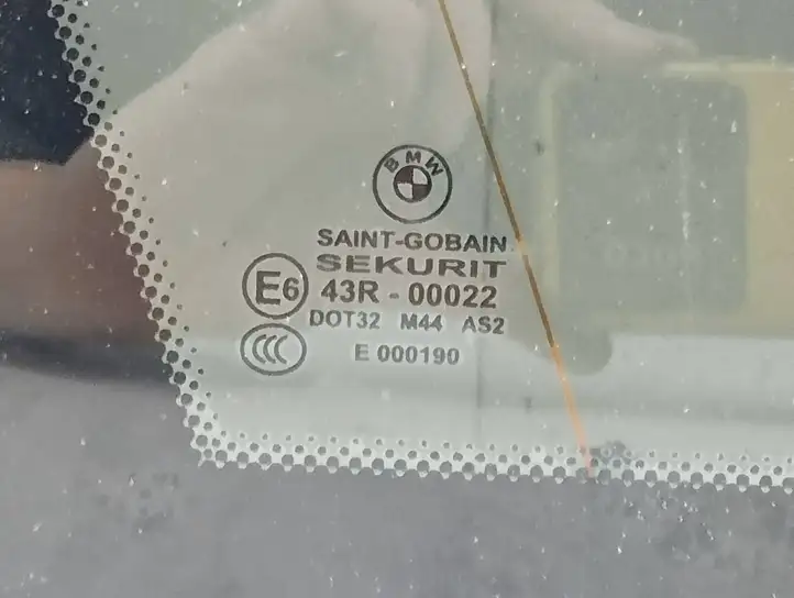 BMW X5 E53 (1999 - 2006) 43R00022 Заднее боковое стекло — фото 5