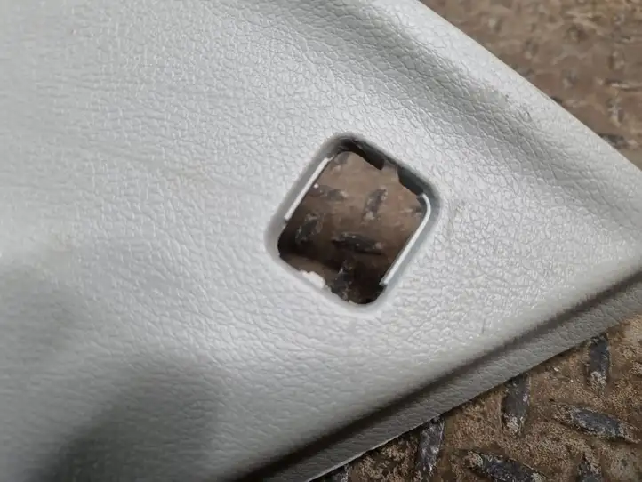 Chrysler Pacifica (2016 - ) 5RJ07PD2AH Обшивка стойки D нижняя — фото 4