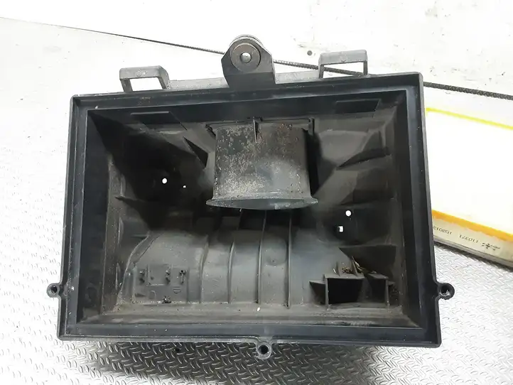 Volkswagen Sharan (2000 - 2003) YM2X9643 Корпус воздушного фильтра — фото 3