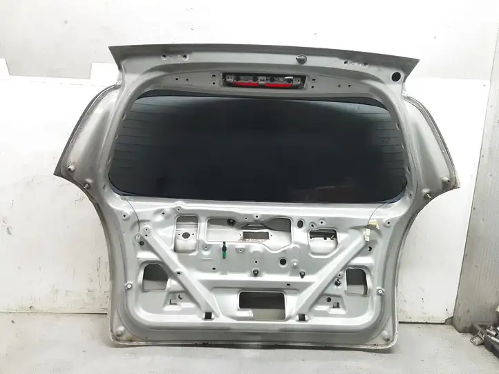 Toyota Corolla Verso E121 (2001 - 2004) Крышка багажника — фото 2