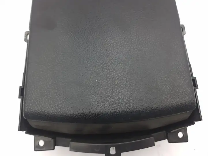Nissan 350Z (2001 - 2009) 68924CD000 Ящик центральной консоли — фото 3