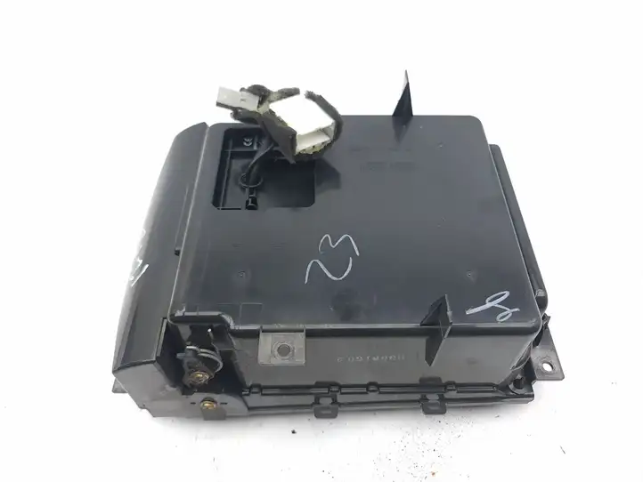 Nissan 350Z (2001 - 2009) 68924CD000 Ящик центральной консоли — фото 7