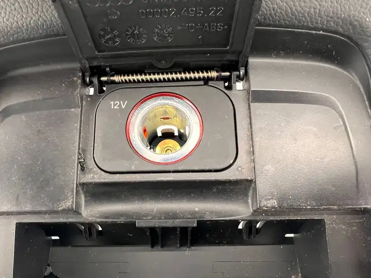 Audi A4 S4 B8 8K (2011 - 2015) 8K0864376 Накладка заднего прикуривателя — фото 2