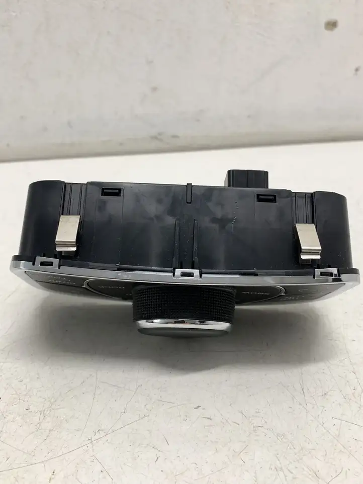 Jeep Grand Cherokee (2010 - 2021) 68141341AE Включатель регулировки высоты / жесткости ходовой части — фото 6