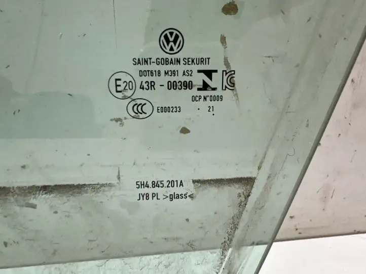 Volkswagen Golf VIII (2019 - ) 5H4845201A Стекло передней двери — фото 2
