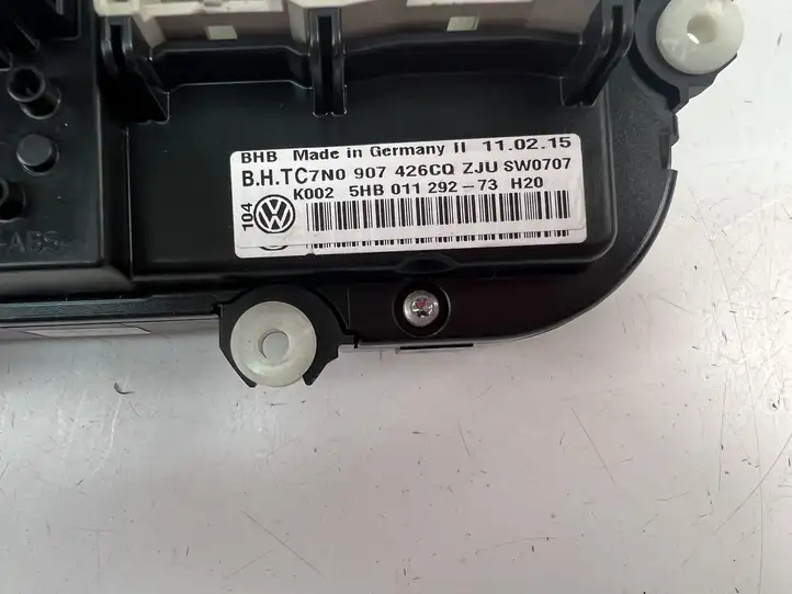 Volkswagen Caddy (2010 - 2015) 7N0907426CQ Управление климат контролем — фото 3