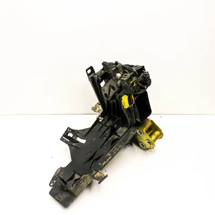BMW 5 F10 F11 (2009 - 2016) 7458149 Кронштейн передней фары — фото 3