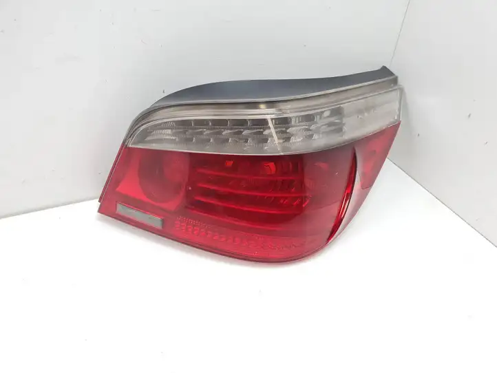 BMW 5 E60 E61 (2004 - 2010) 164298 Задний фонарь в кузове — фото 1
