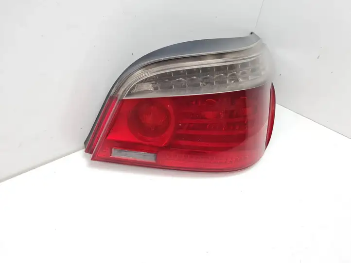 BMW 5 E60 E61 (2004 - 2010) 164298 Задний фонарь в кузове — фото 10