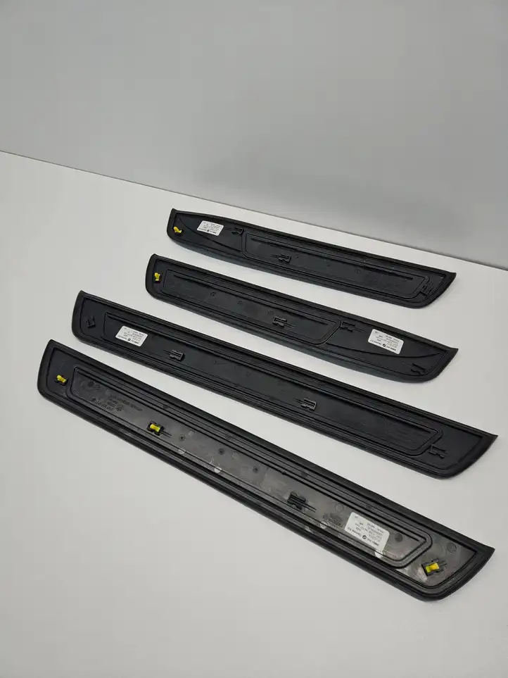 BMW 5 GT F07 (2010 - 2017) 8055144 Внутренняя обшивка порога (комплект) — фото 6