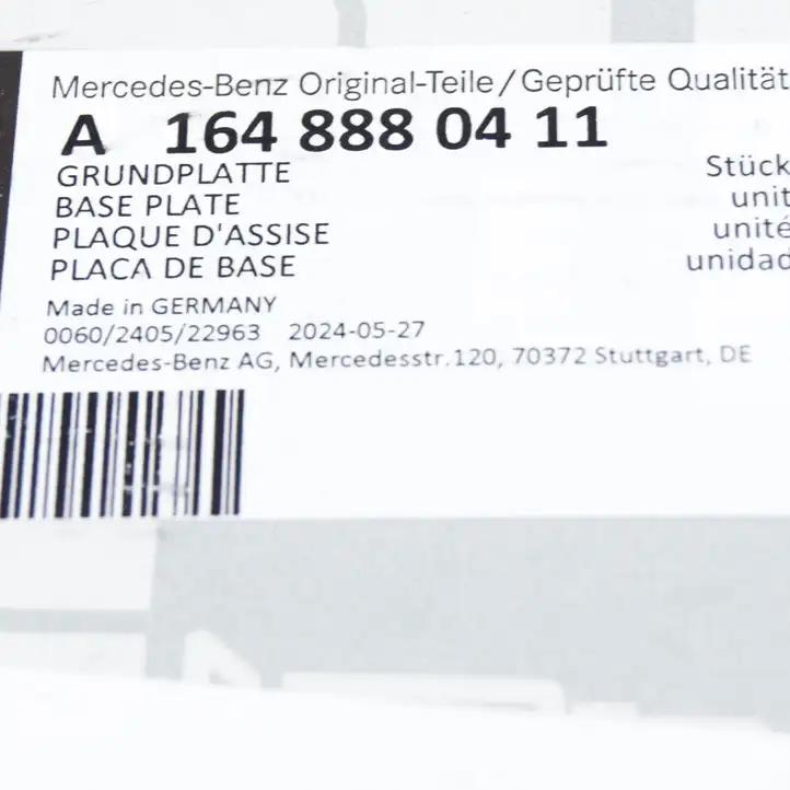 Mercedes-Benz C W204 (2007 - 2014) A1648880411 Эмблема автомобиля — фото 8