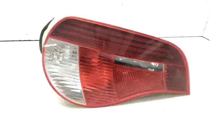 BMW Z4 E85 E86 (2002 - 2008) 983423 Задний фонарь в кузове — фото 1